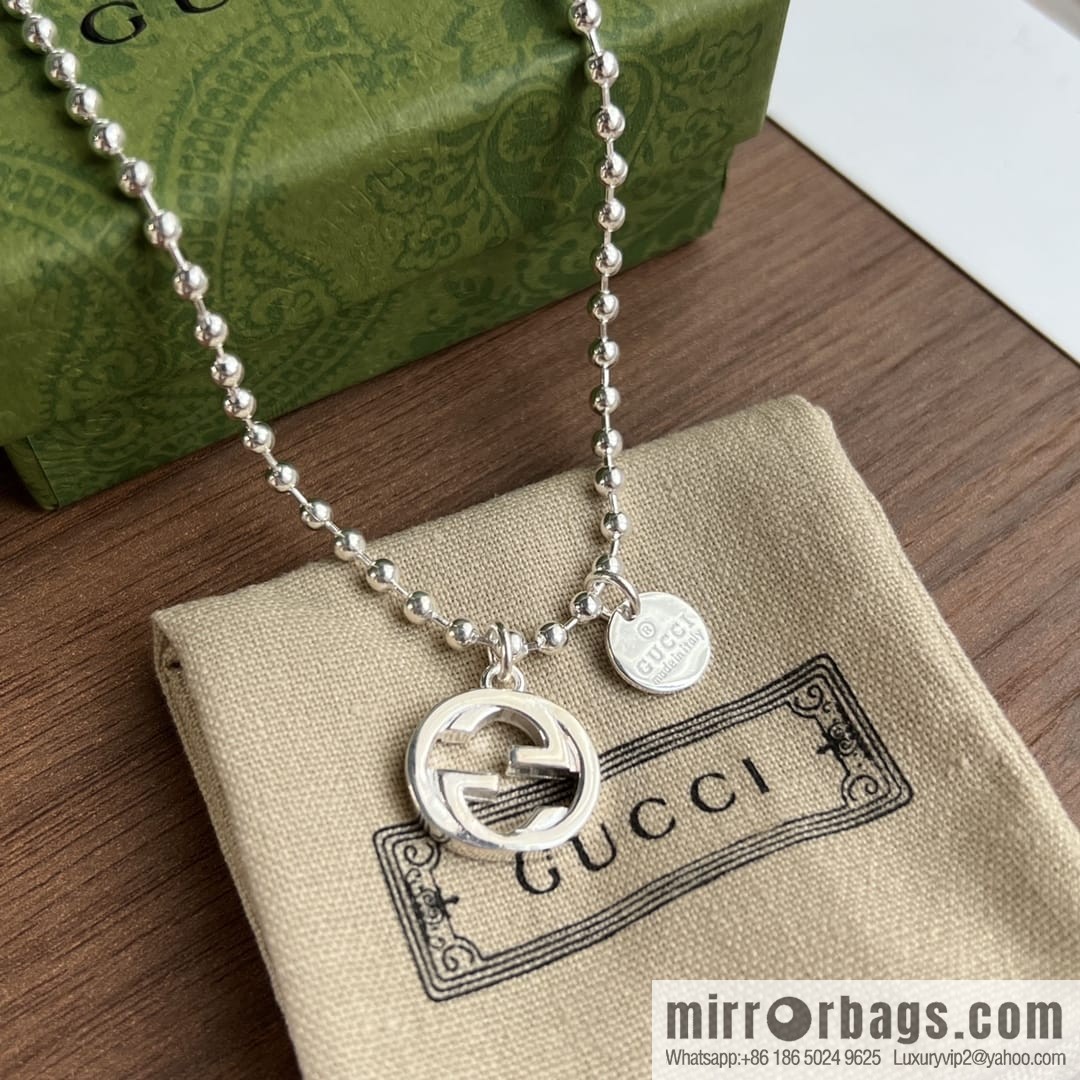 Gucci His & Hers double G round necklace