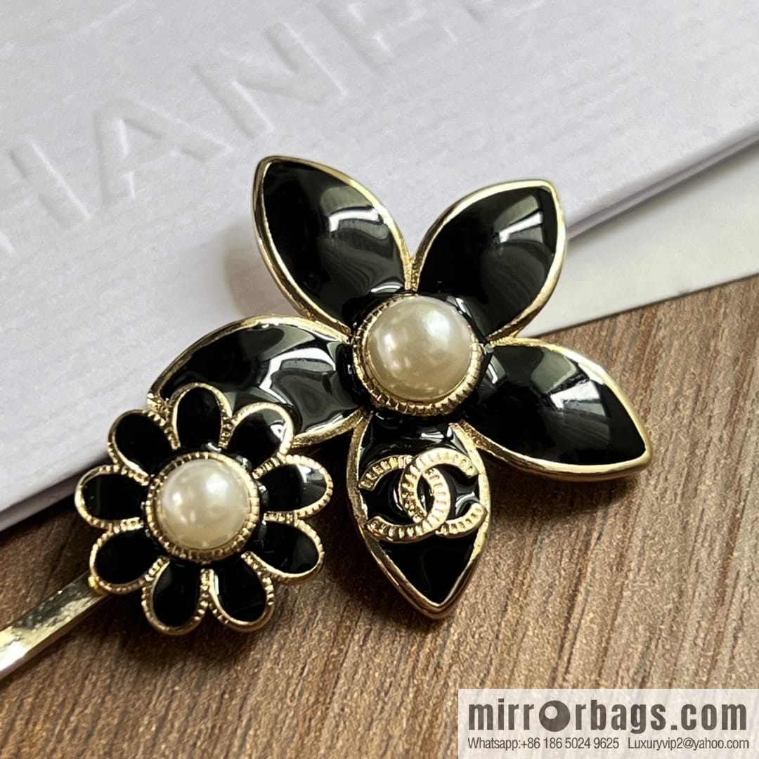 New ☑️ Chanel double c black flower hairpin hairpin