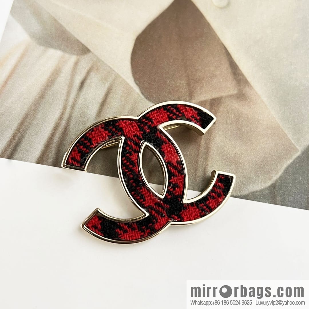 New ☑️ Chanel double c plush brooch