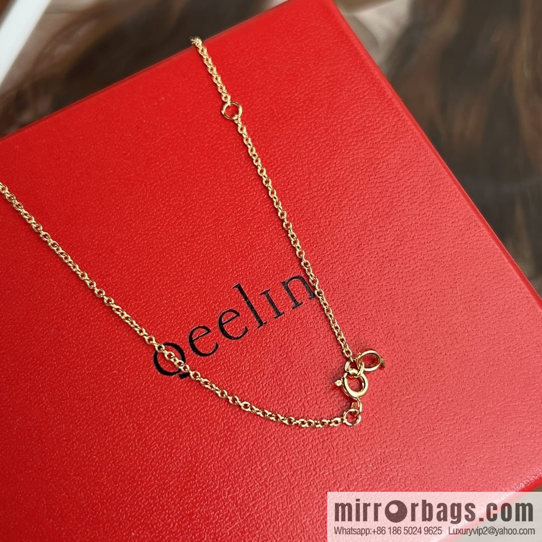 Qeelin 18 rose gold necklace