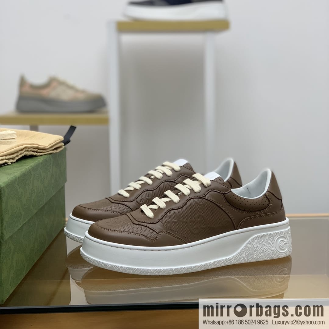 Gucci Gucci uses leather material, GG printed canvas leather men's sneakers