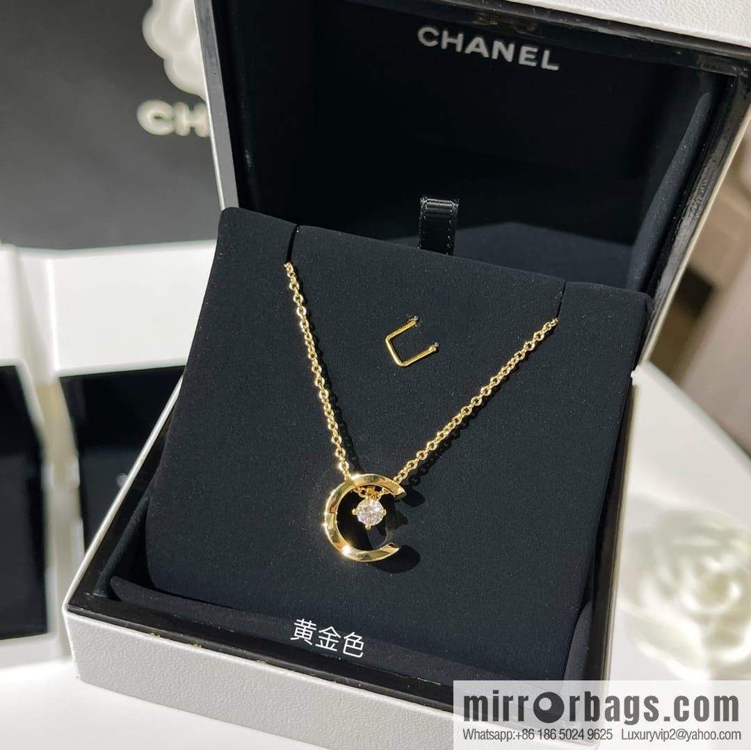 New ☑️ Chanel 2022 coco crush series water ice moon, moon necklace