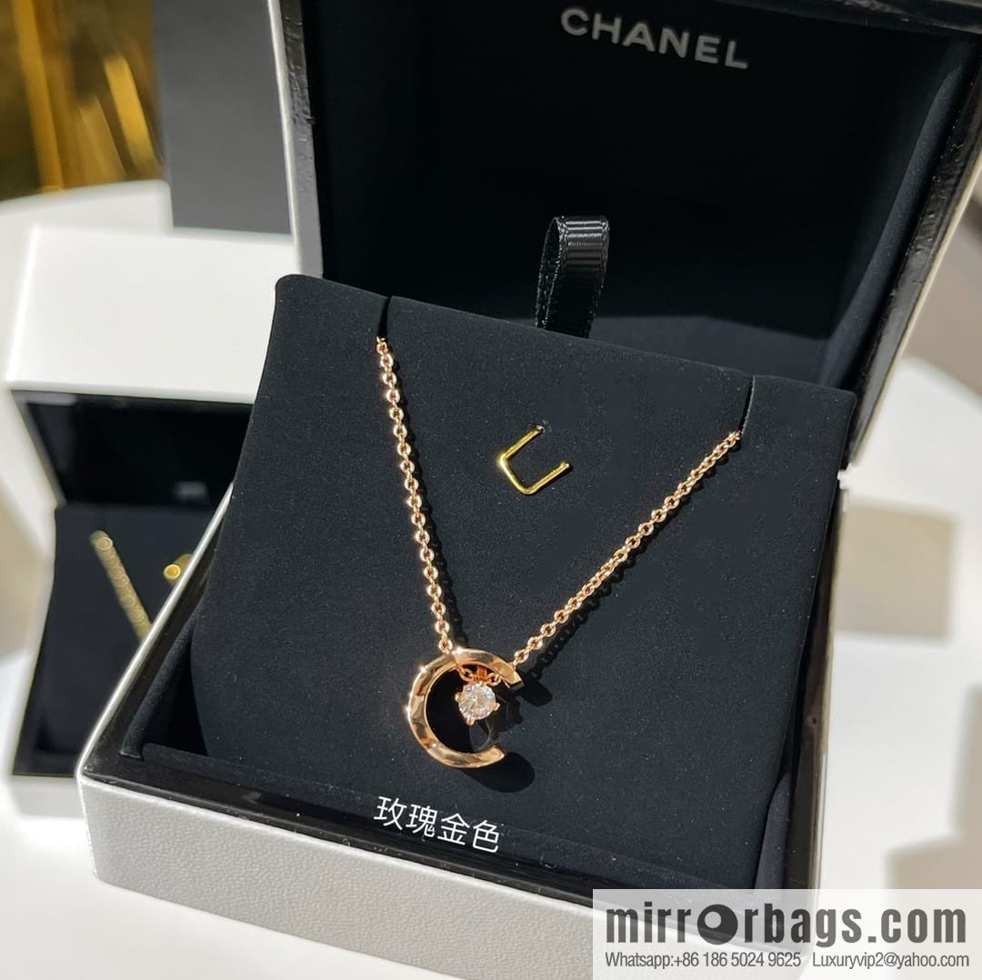 New ☑️ Chanel 2022 coco crush series water ice moon, moon necklace