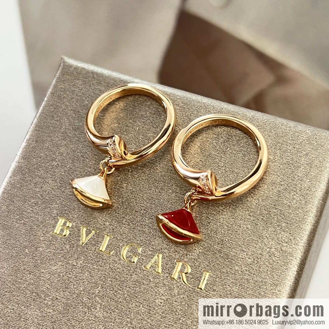 BVLGARI Bulgari classic red chalcedony white fritillary fan ring