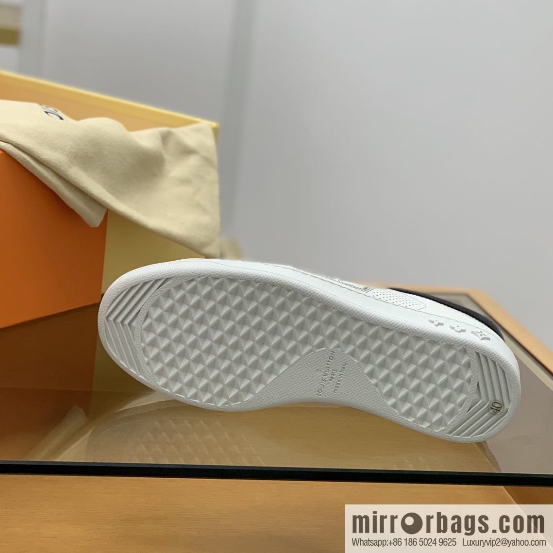 LV/Louis Vuitton White Rubber Outsole Embossed Monogram floral men's sneakers