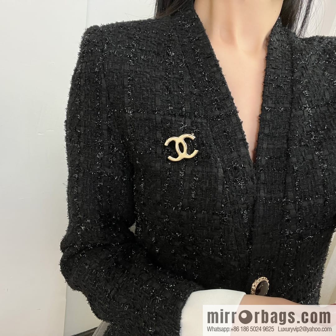 New ☑️ Chanel double c gold brooch