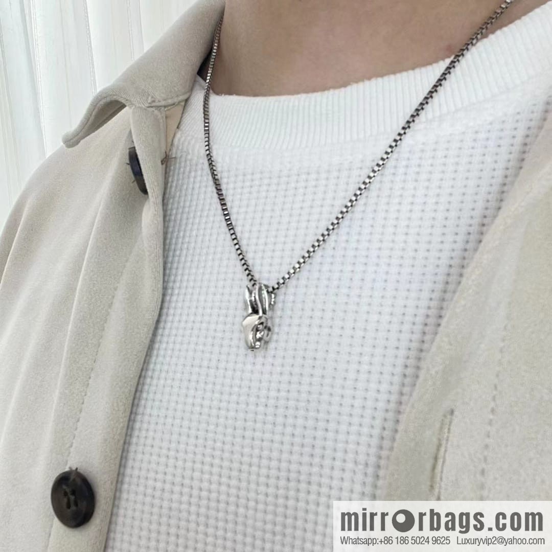 New Gucci gucci rabbit head necklace