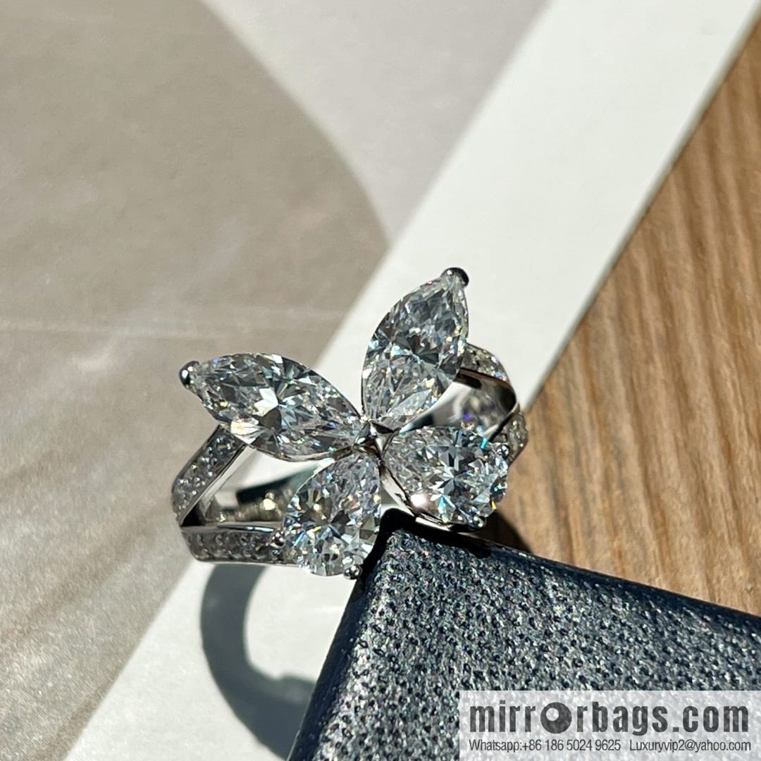 GRAFF Butterfly Horse Eye Diamond Ring