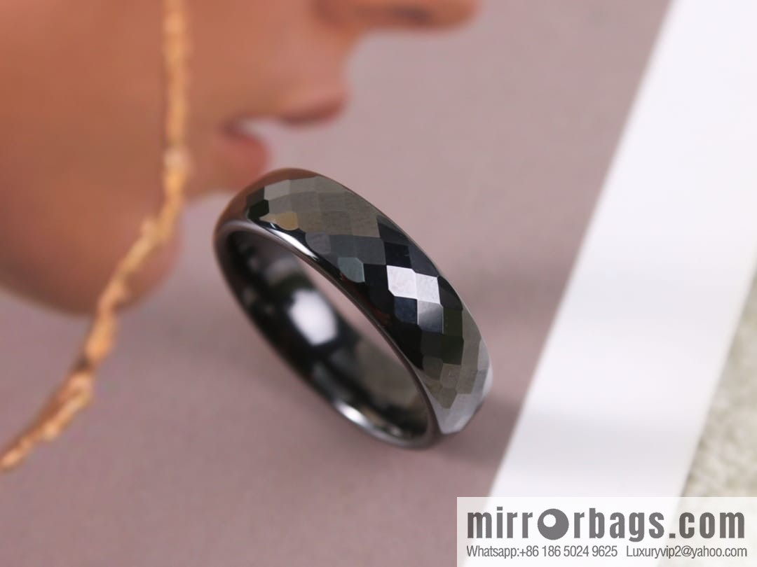 New Gucci Gucci diamond black and white ceramic ring