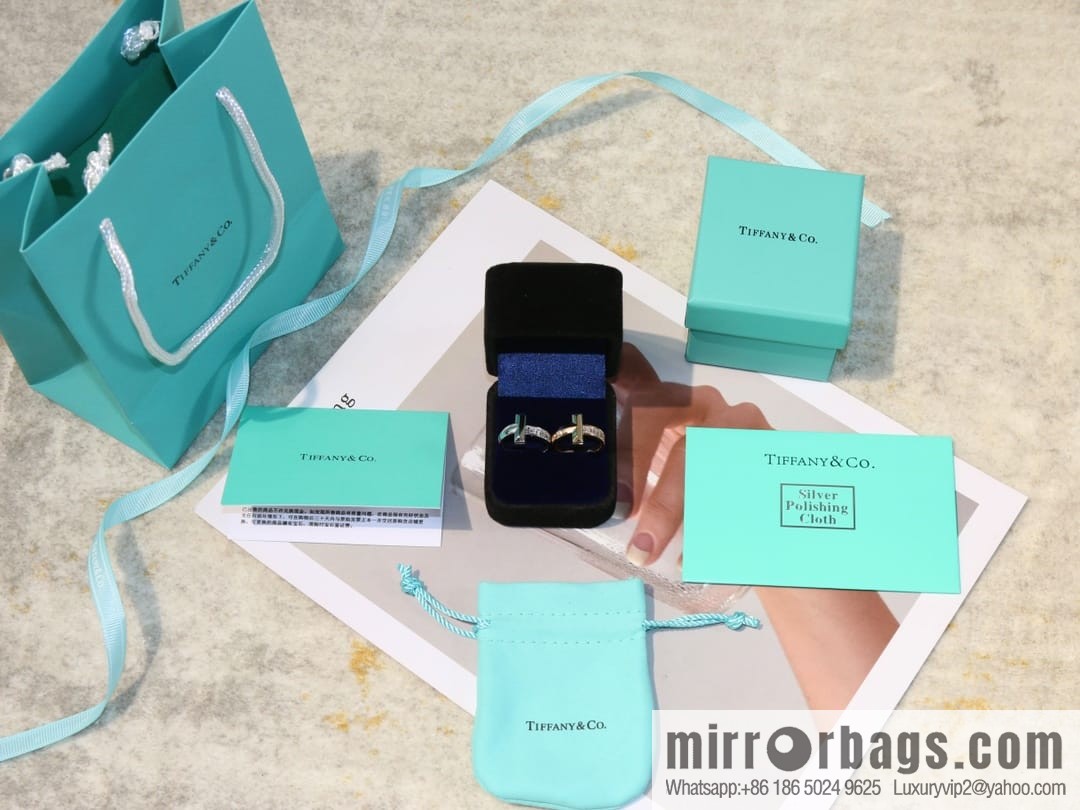 New ☑️ TIFFANY & Co. Tiffany & Co. T1 square diamond ring