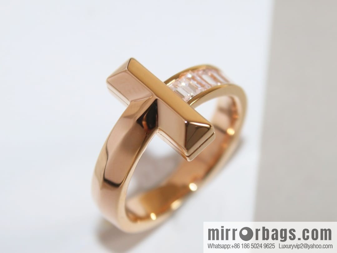 New ☑️ TIFFANY & Co. Tiffany & Co. T1 square diamond ring