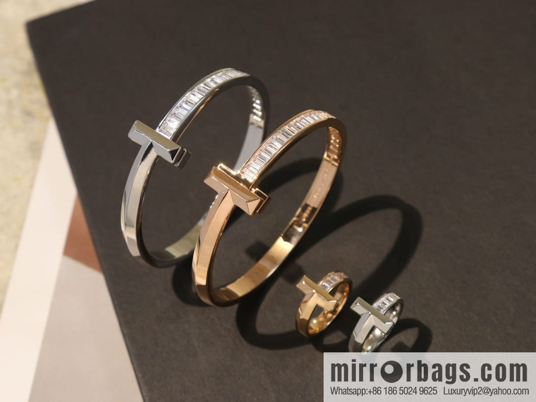 New ☑️ TIFFANY & Co. Tiffany & Co. T1 square diamond ring