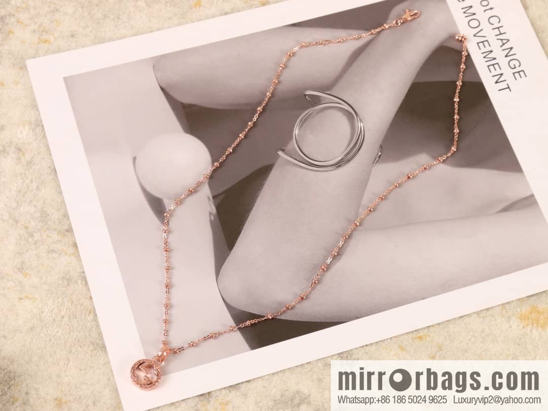 New Gucci gucci double G necklace