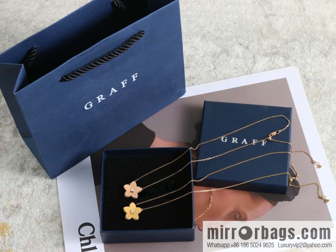 GRAFF flower necklace with diamonds
