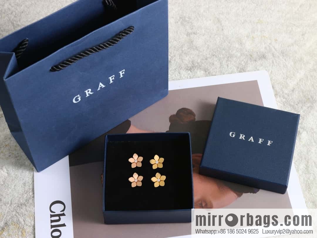 GRAFF Flower 🌺 stud earrings