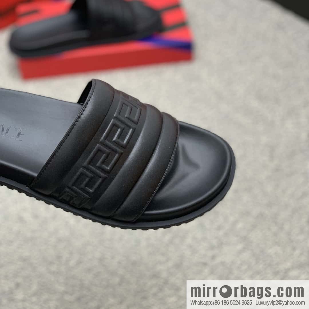 Versace uses black calfskin men's sandals