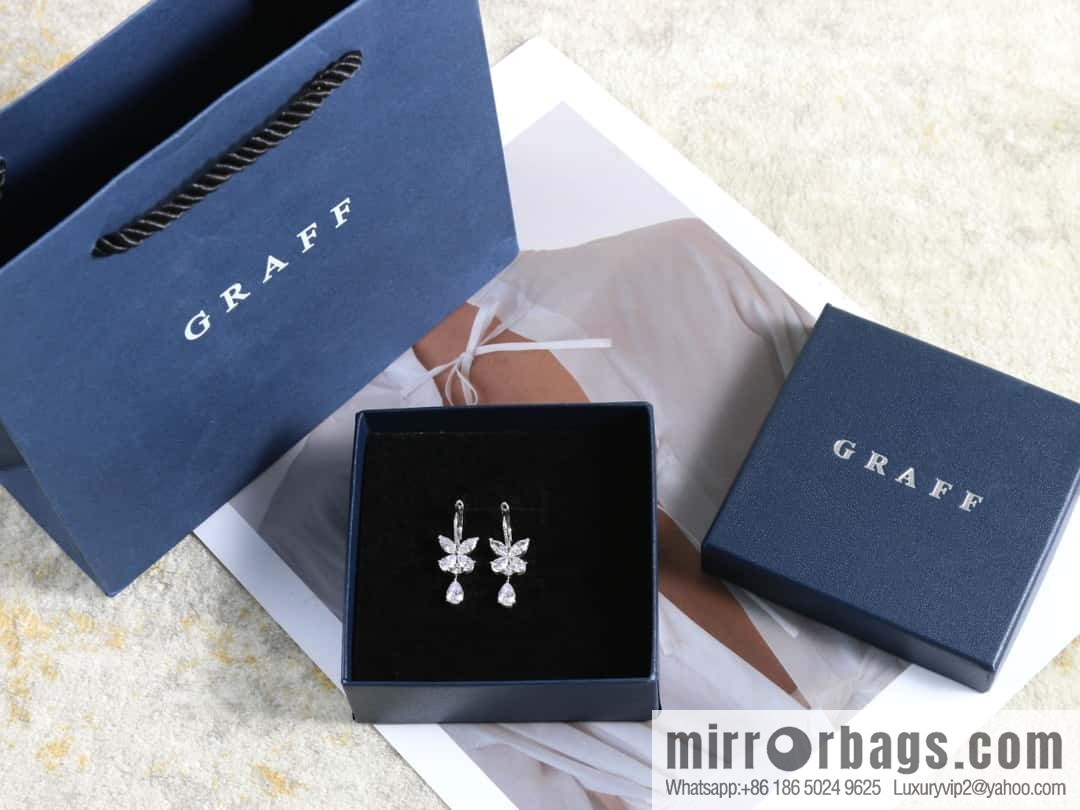 GRAFF Pear-shaped diamond butterfly earrings