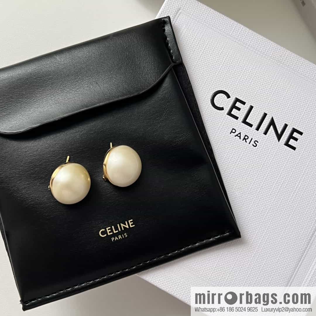 New Celine round pearl stud earrings