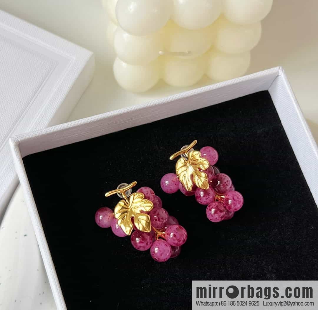 New Celine gold leaf amethyst grape 🍇 stud earrings