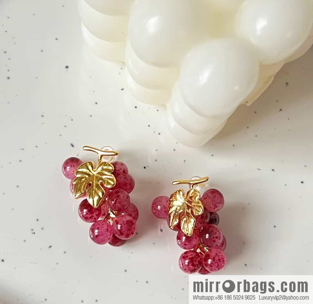 New Celine gold leaf amethyst grape 🍇 stud earrings