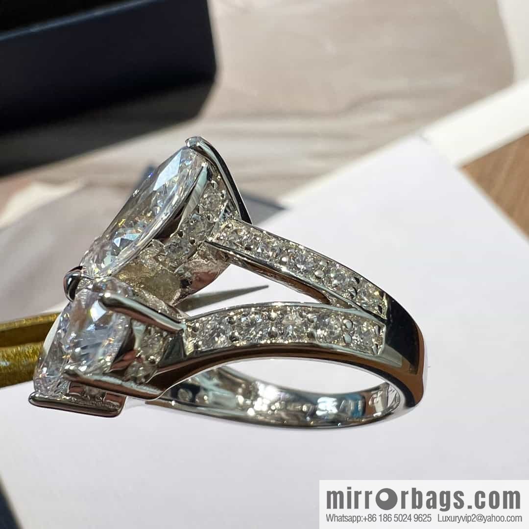 GRAFF Butterfly Horse Eye Diamond Ring