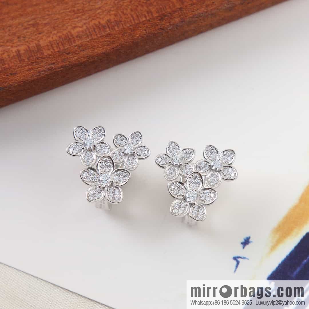 GRAFF Graff three flower ear shot earrings stud earrings