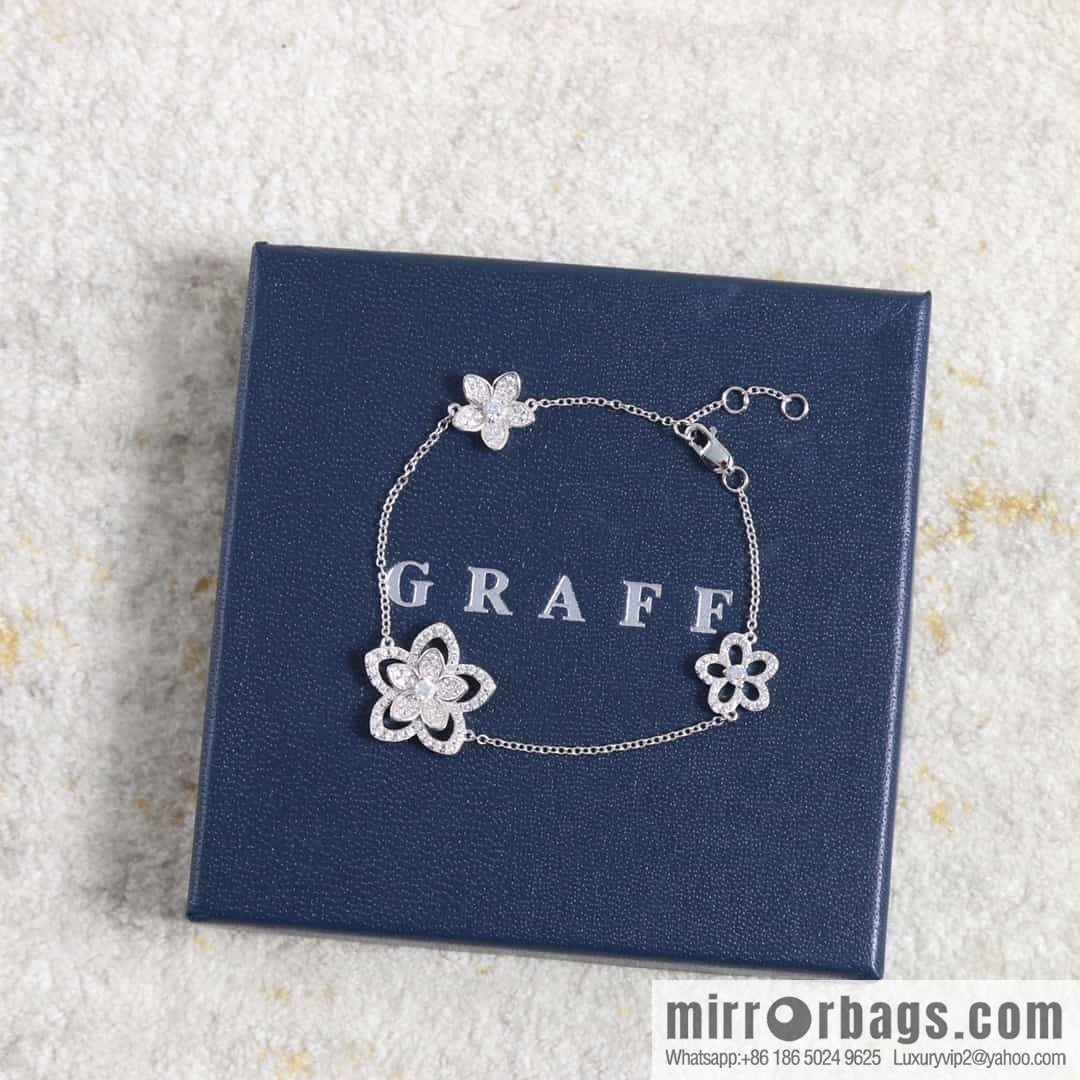GRAFF Graff Triple Flower Bracelet