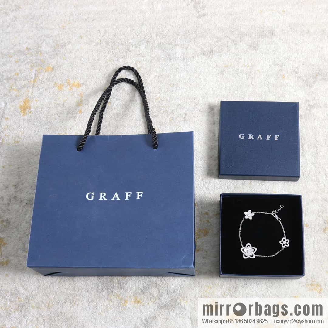 GRAFF Graff Triple Flower Bracelet