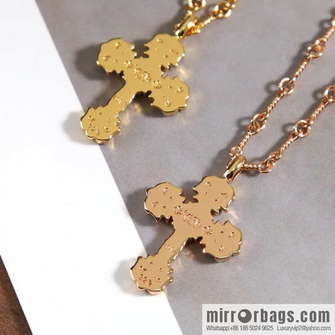 New Croxin Cross Flame Necklace