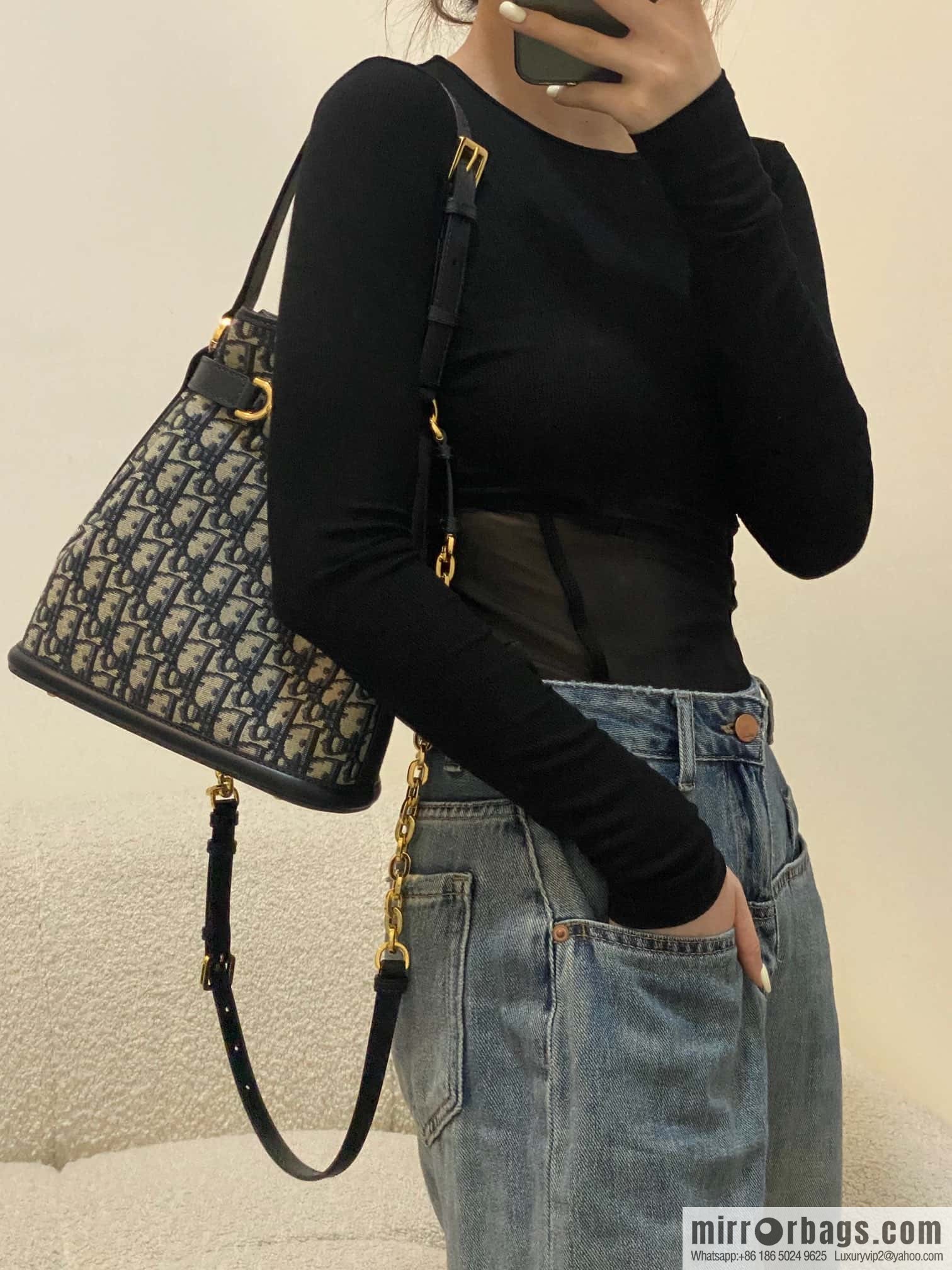 Medium C'EST DIOR Bag M2271UTZQ_M928