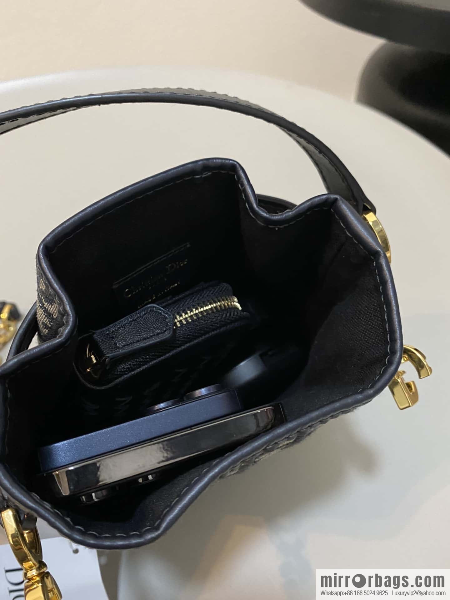 Medium C'EST DIOR Bag M2271UTZQ_M928