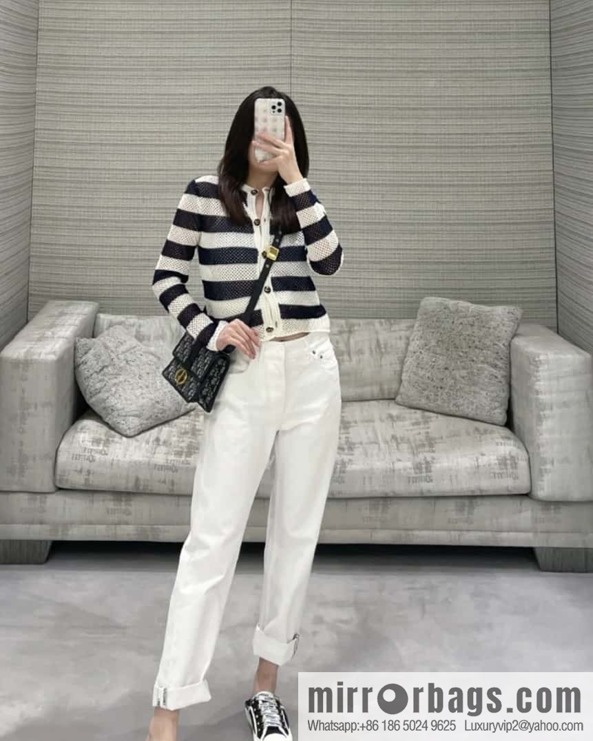 Small 30 MONTAIGNE handbag M9234UTZQ_M928