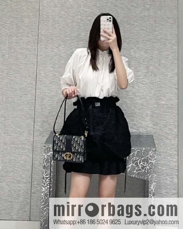 Small 30 MONTAIGNE handbag M9234UTZQ_M928