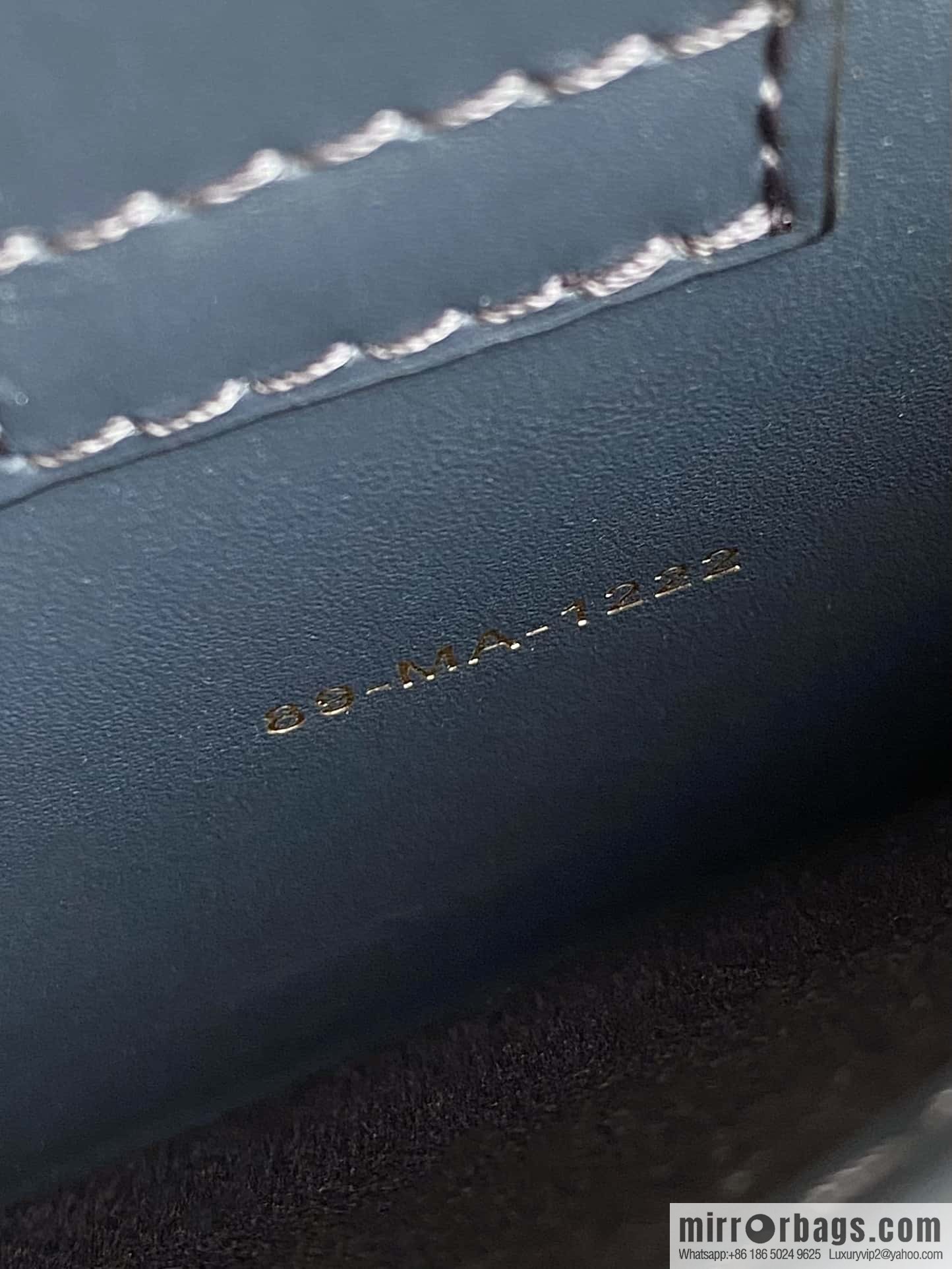 Small 30 MONTAIGNE handbag M9234UTZQ_M928