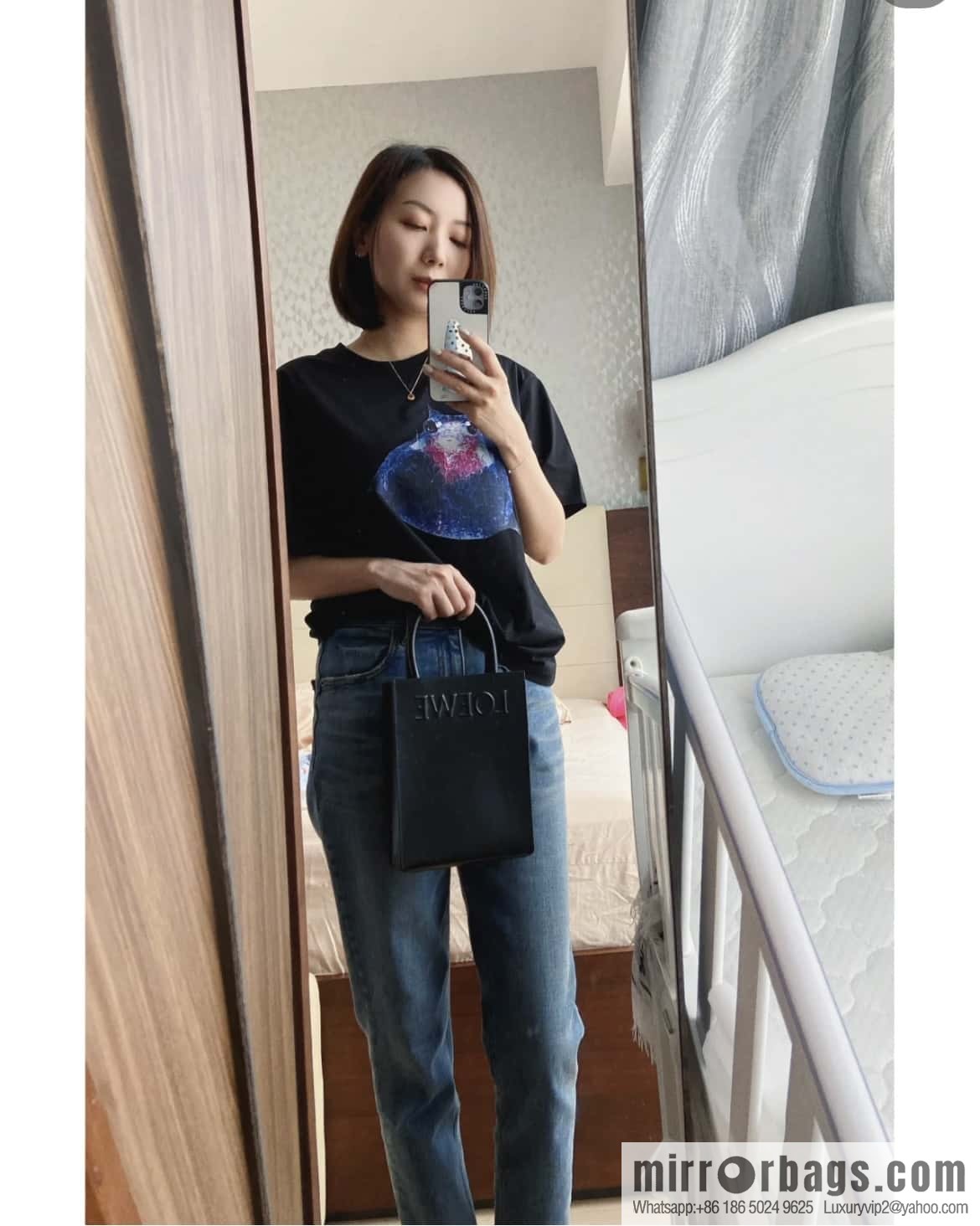 LOEWE latest show A5 tote bag 0691 black