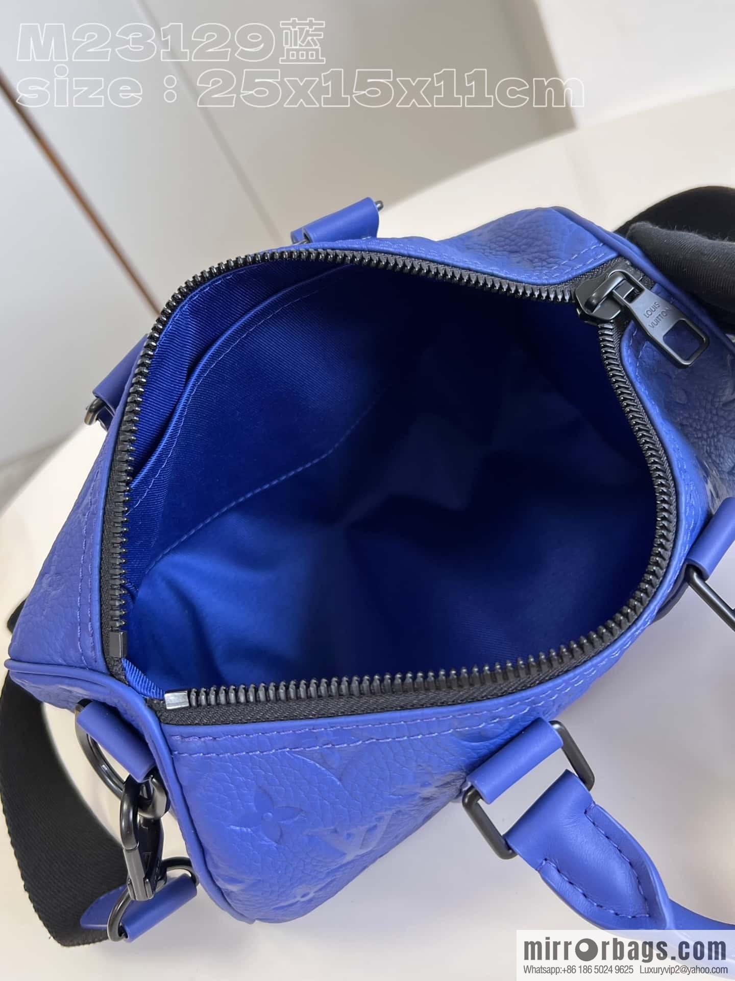 LV M23129 Keepall Bandoulière 25