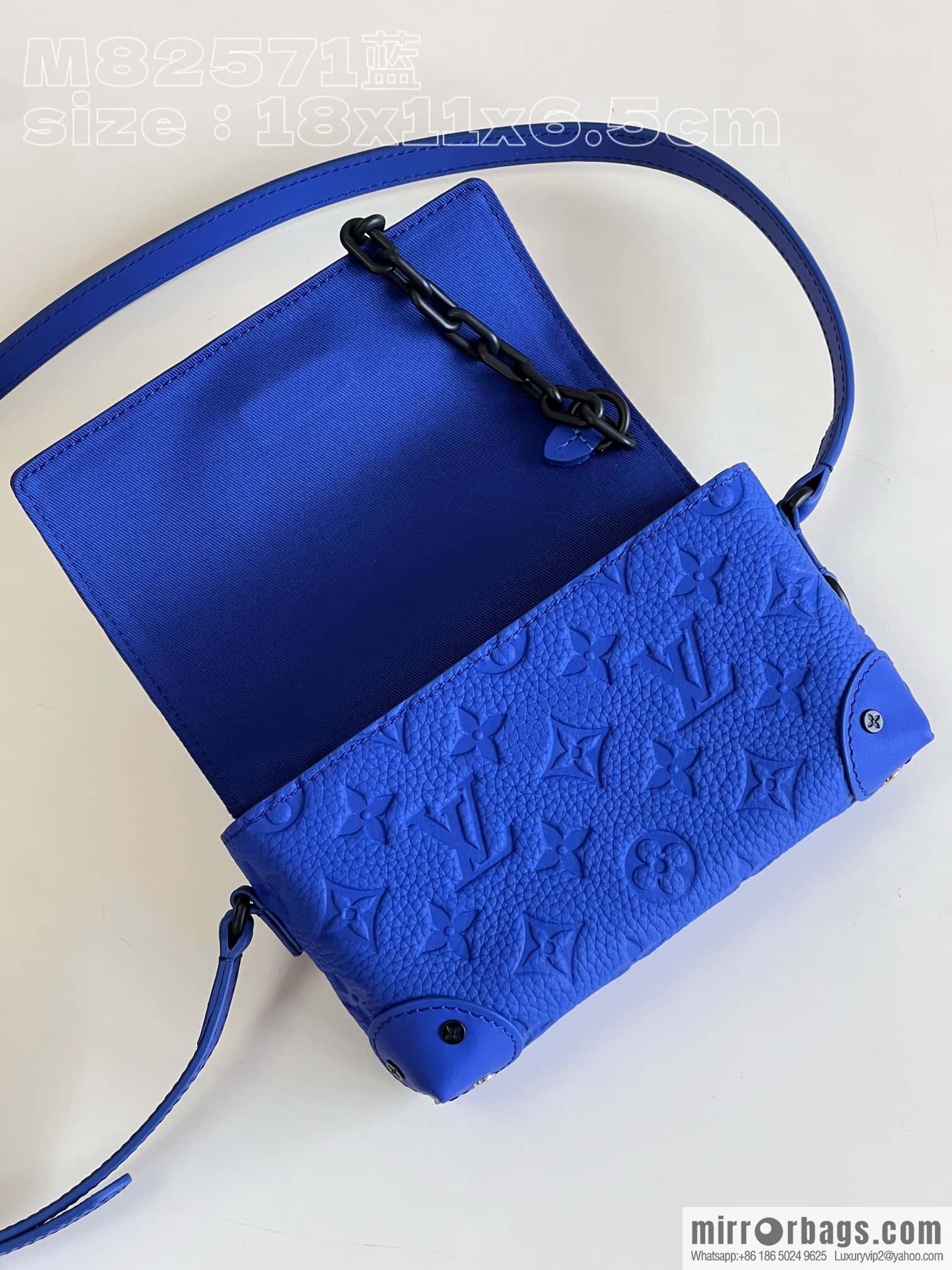 LV M82571 Steamer Wearable Wallet