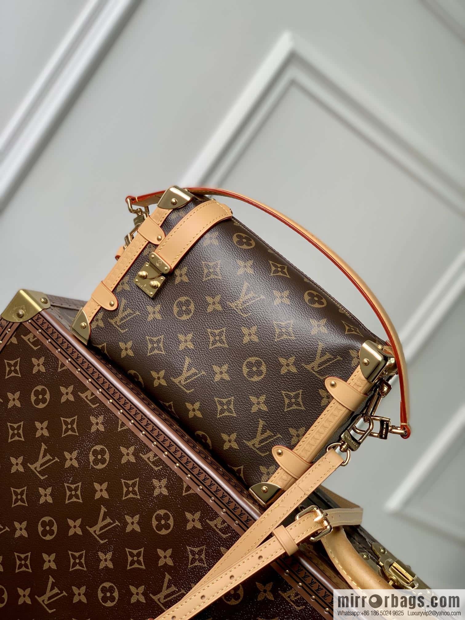 LV M46358 Side Trunk