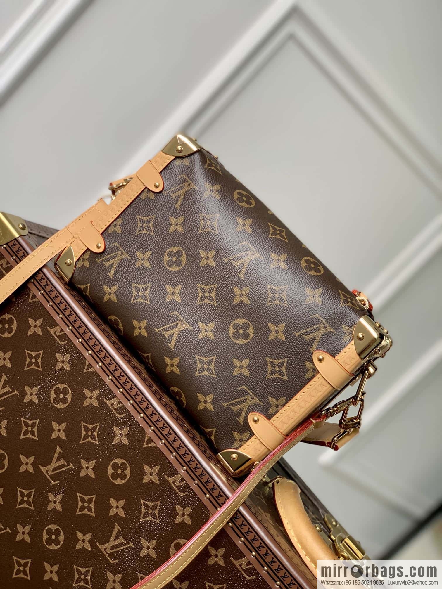 LV M46358 Side Trunk