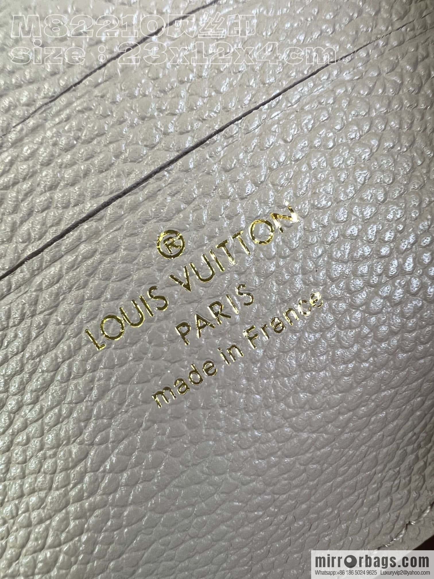 LV M82211 Wallet On Chain Ivy