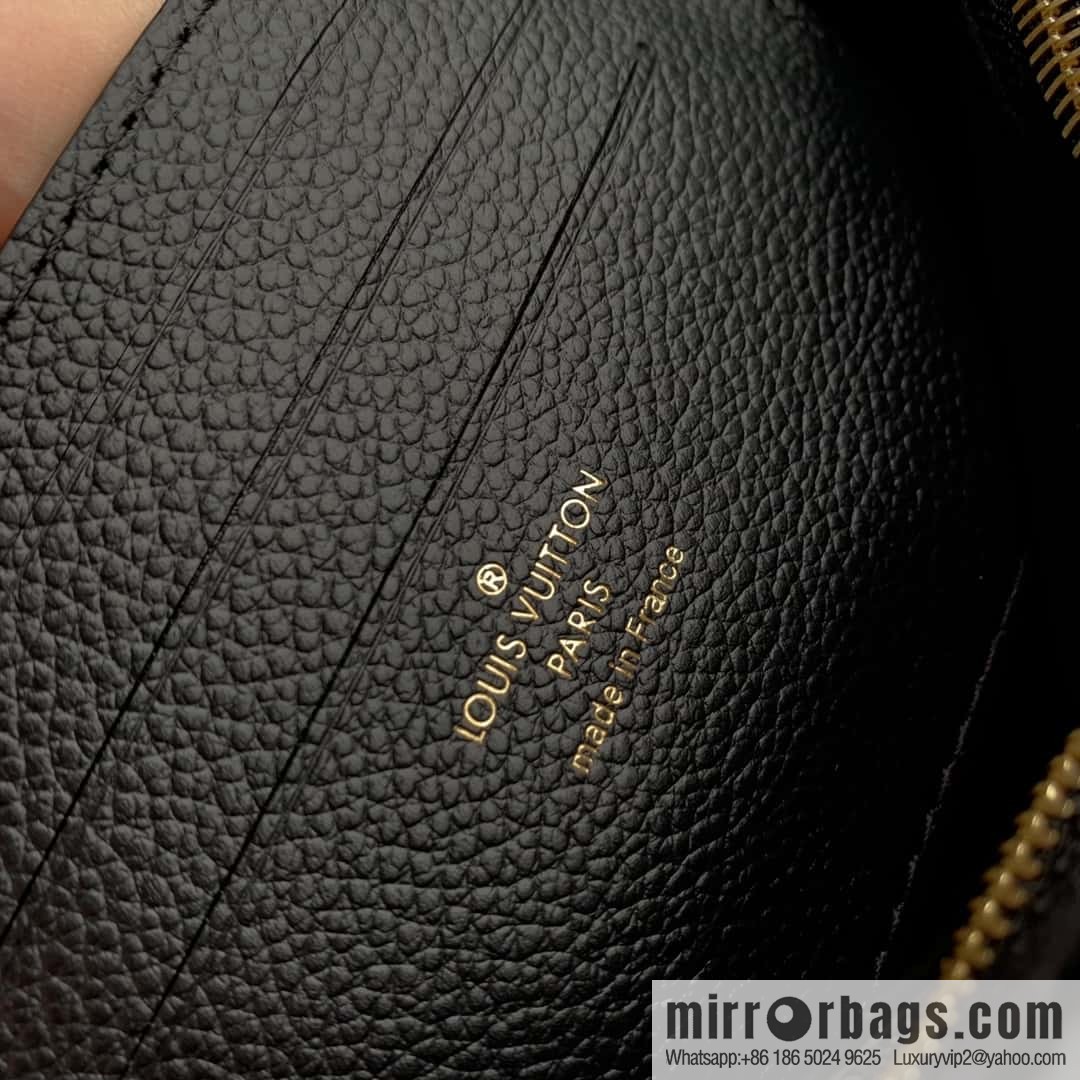 LV M82154 Wallet On Chain Ivy