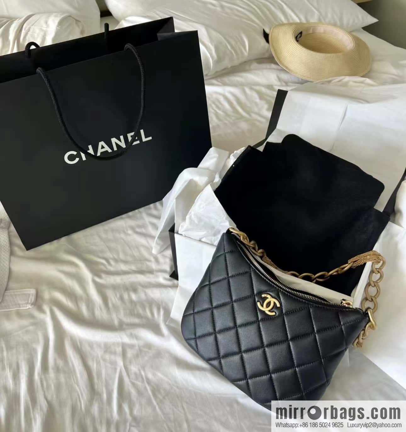 CHANEL 23A Premium Handicraft Workshop Series hobo armpit bag AS4220 black