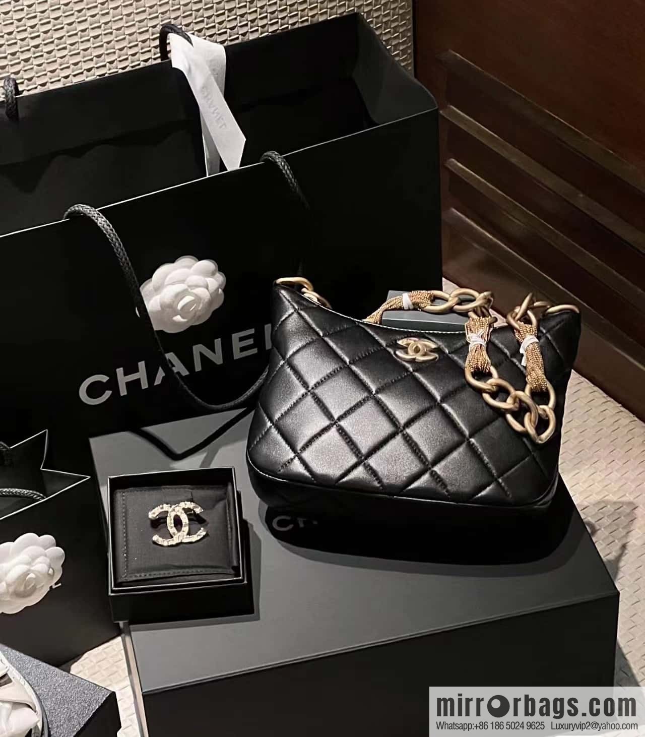 CHANEL 23A Premium Handicraft Workshop Series hobo armpit bag AS4220 black