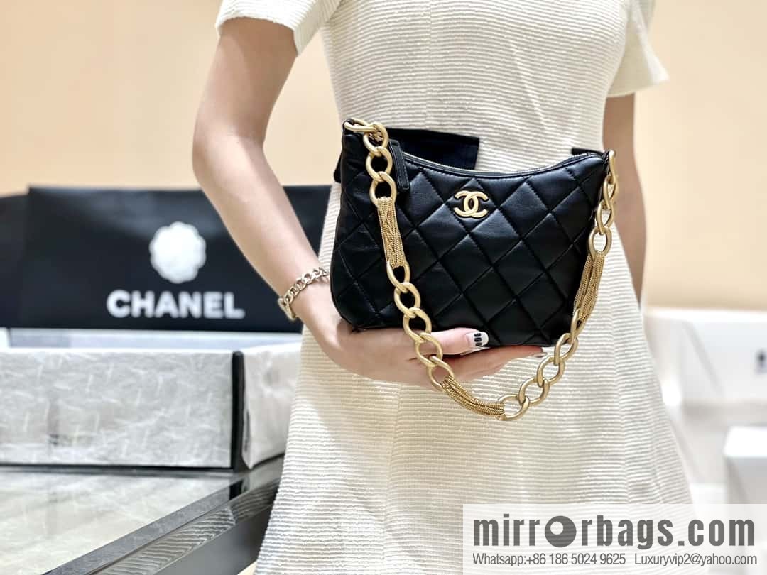 CHANEL 23A Premium Handicraft Workshop Series hobo armpit bag AS4220 black