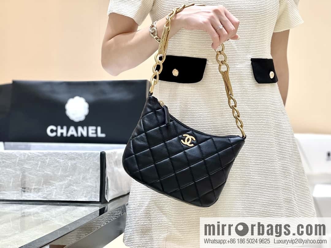 CHANEL 23A Premium Handicraft Workshop Series hobo armpit bag AS4220 black