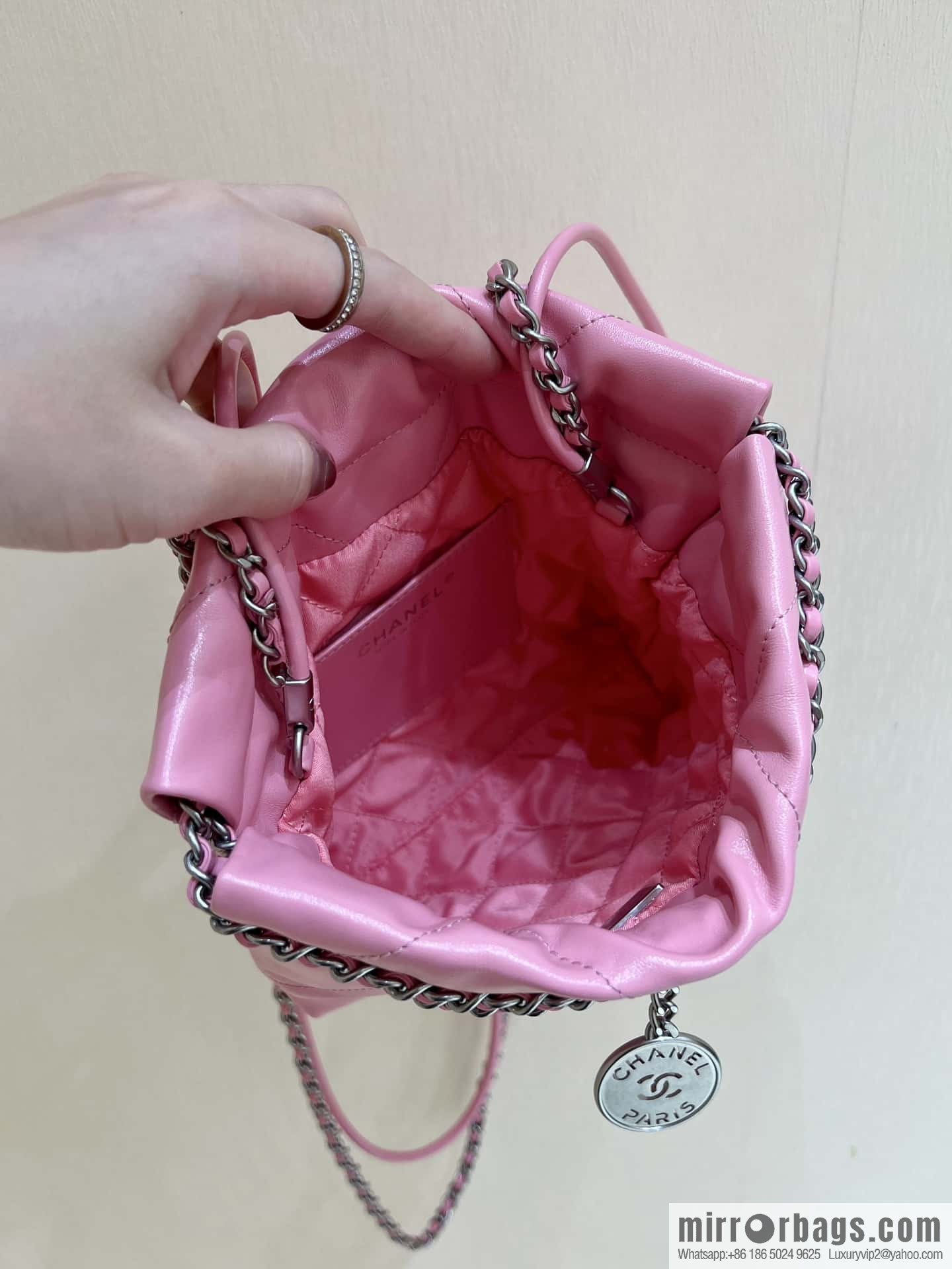 CHANEL 23S spring and summer series mini 22 bags AS3980 pink