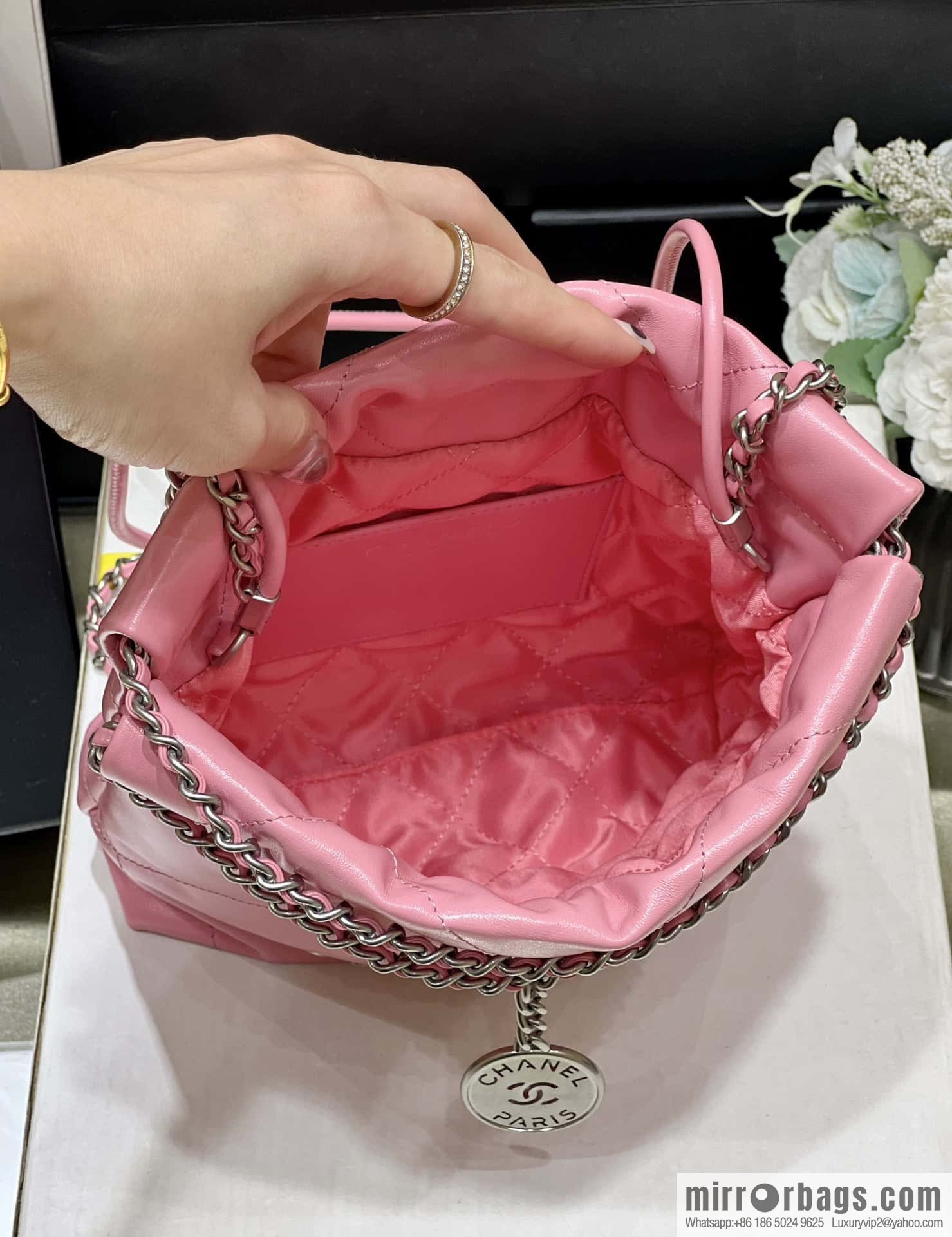 CHANEL 23S spring and summer series mini 22 bags AS3980 pink
