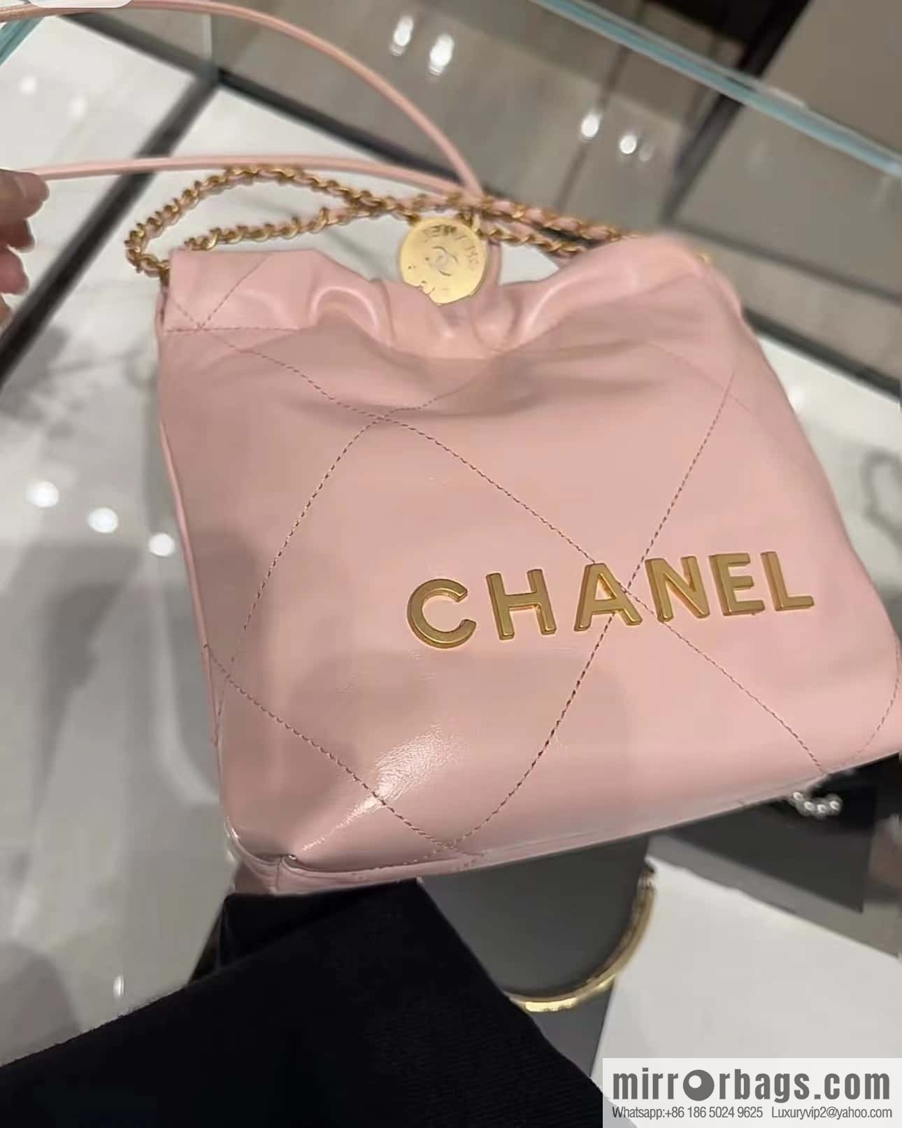 CHANEL 23S spring and summer series mini 22 bags AS3980 pink/gold buckle