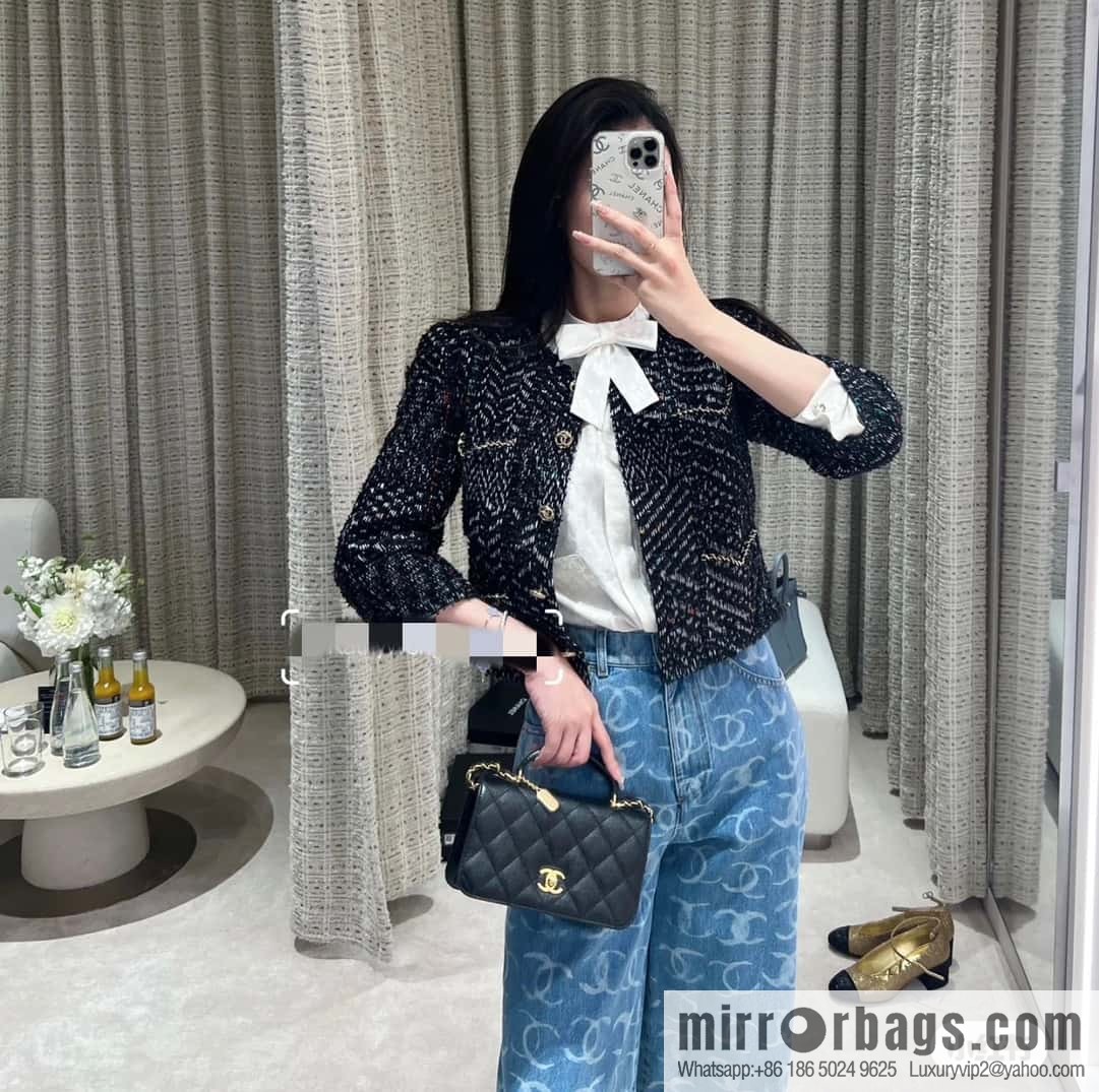 CHANEL 23B autumn and winter trailer series, hidden lychee leather organ bag AS4284