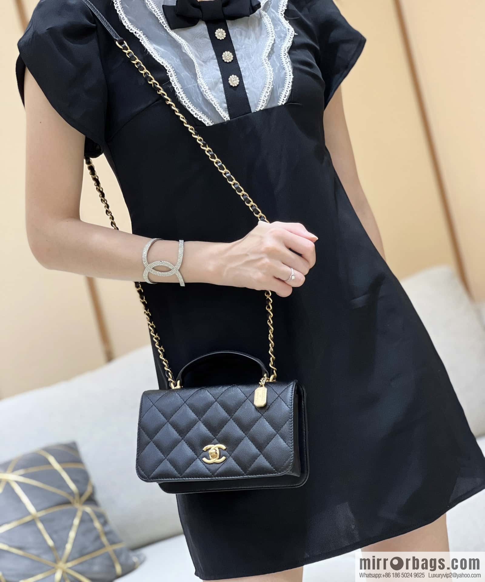 CHANEL 23B autumn and winter trailer series, hidden lychee leather organ bag AS4284